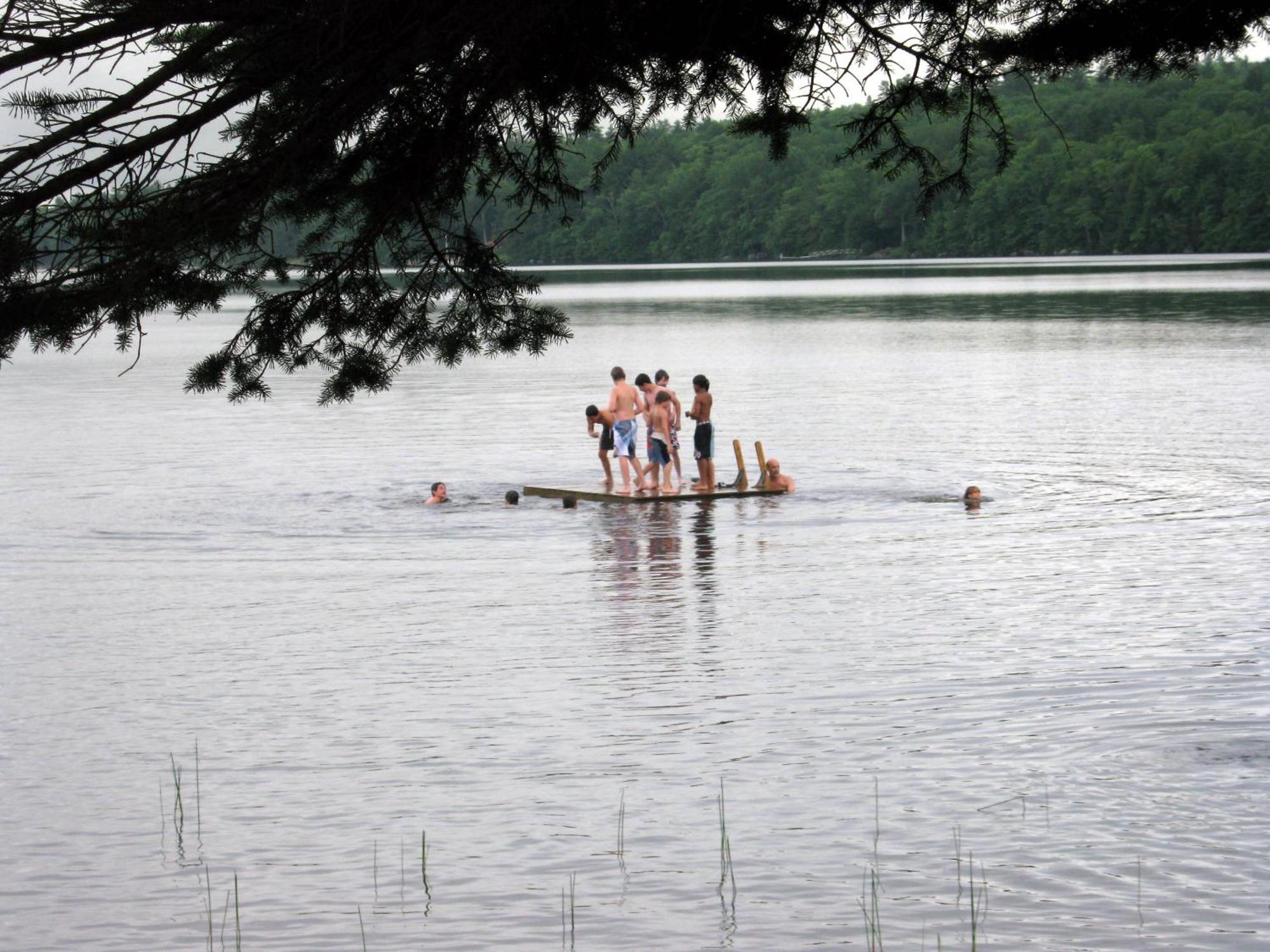 Alamoosook Lakeside Inn Orland Buitenkant foto